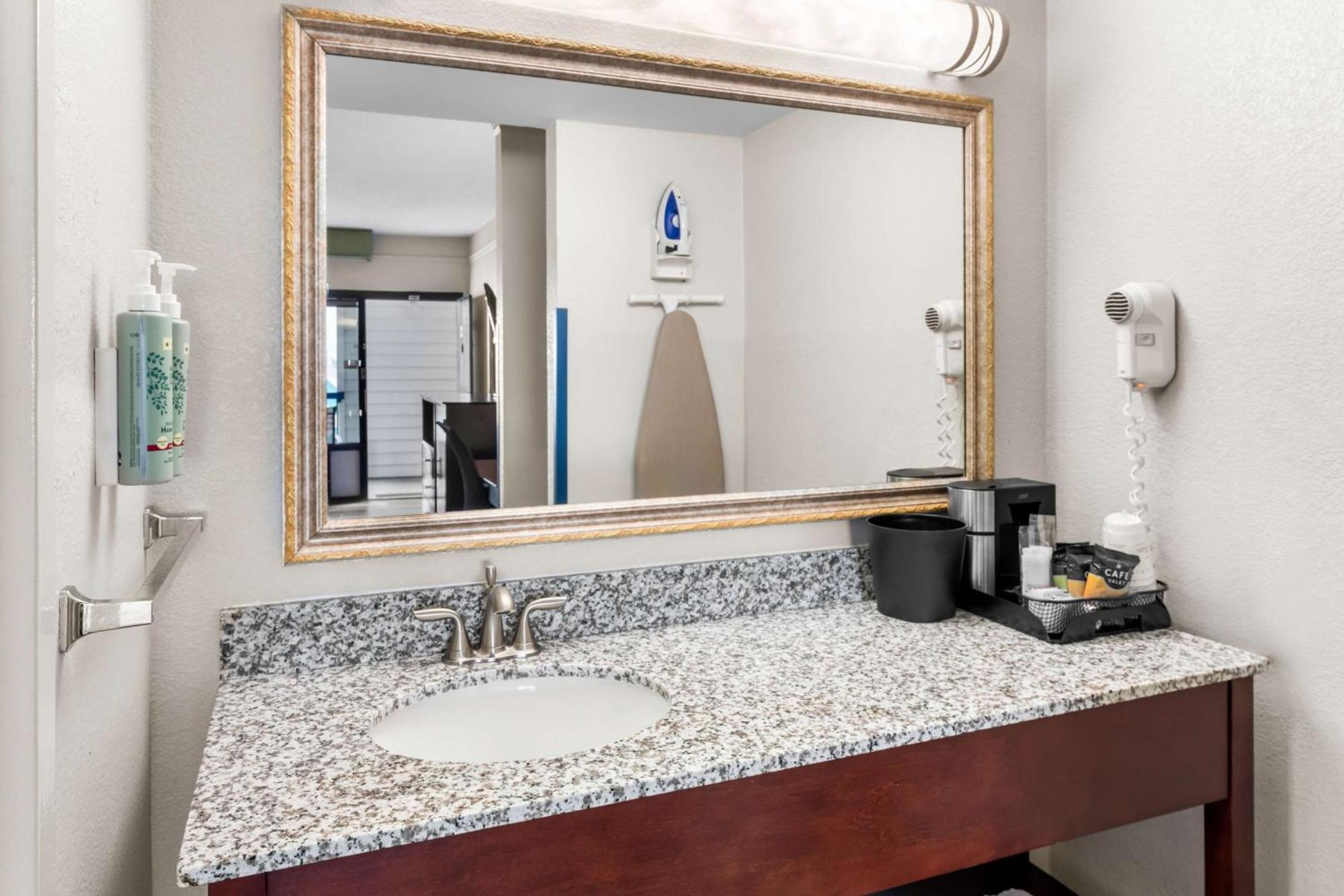 Best Western Kent Narrows Inn Grasonville Bagian luar foto